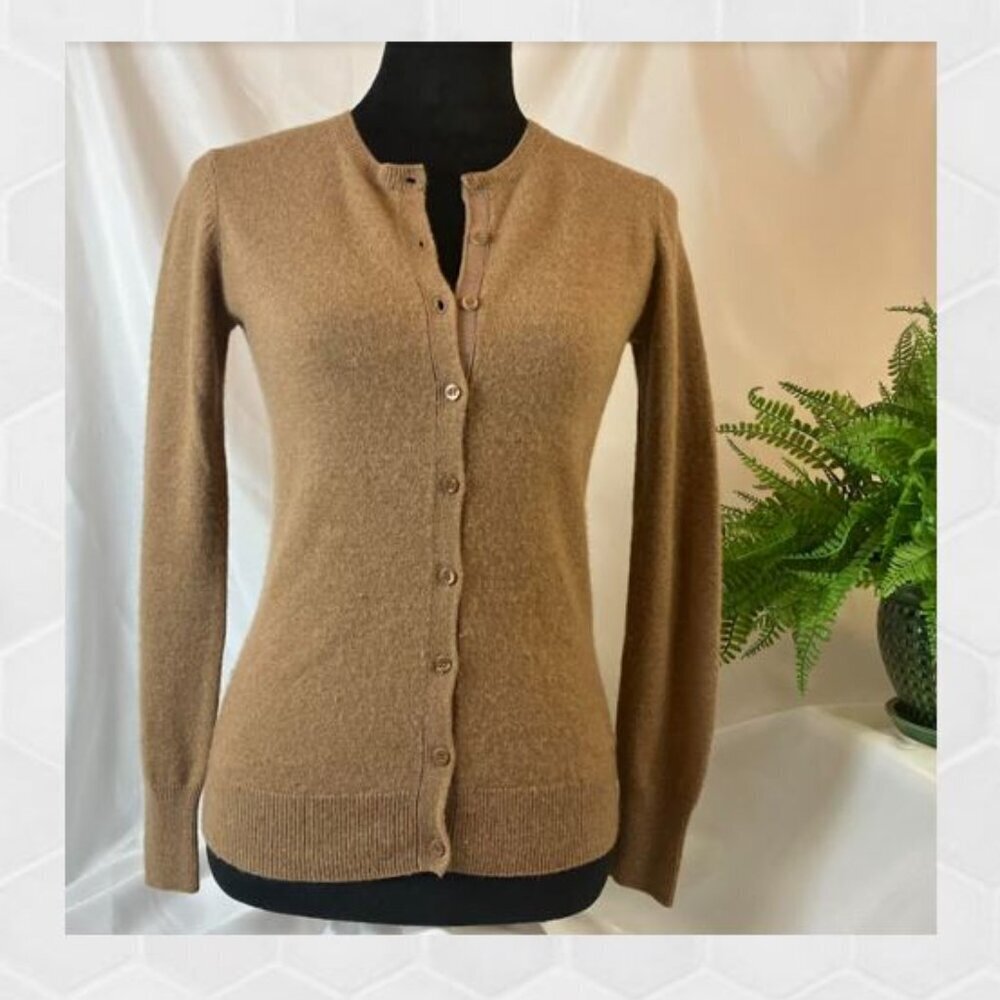Galeries Lafayette Cashmere Cardigan Size 00/XS NWOT Sustainable Social Mission - Picture 2 of 7